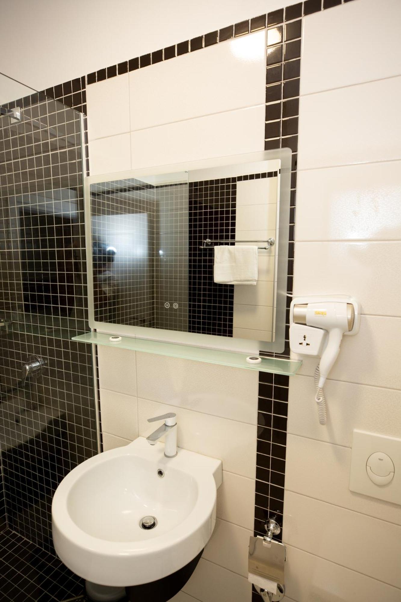 Hotel Frekel 3*