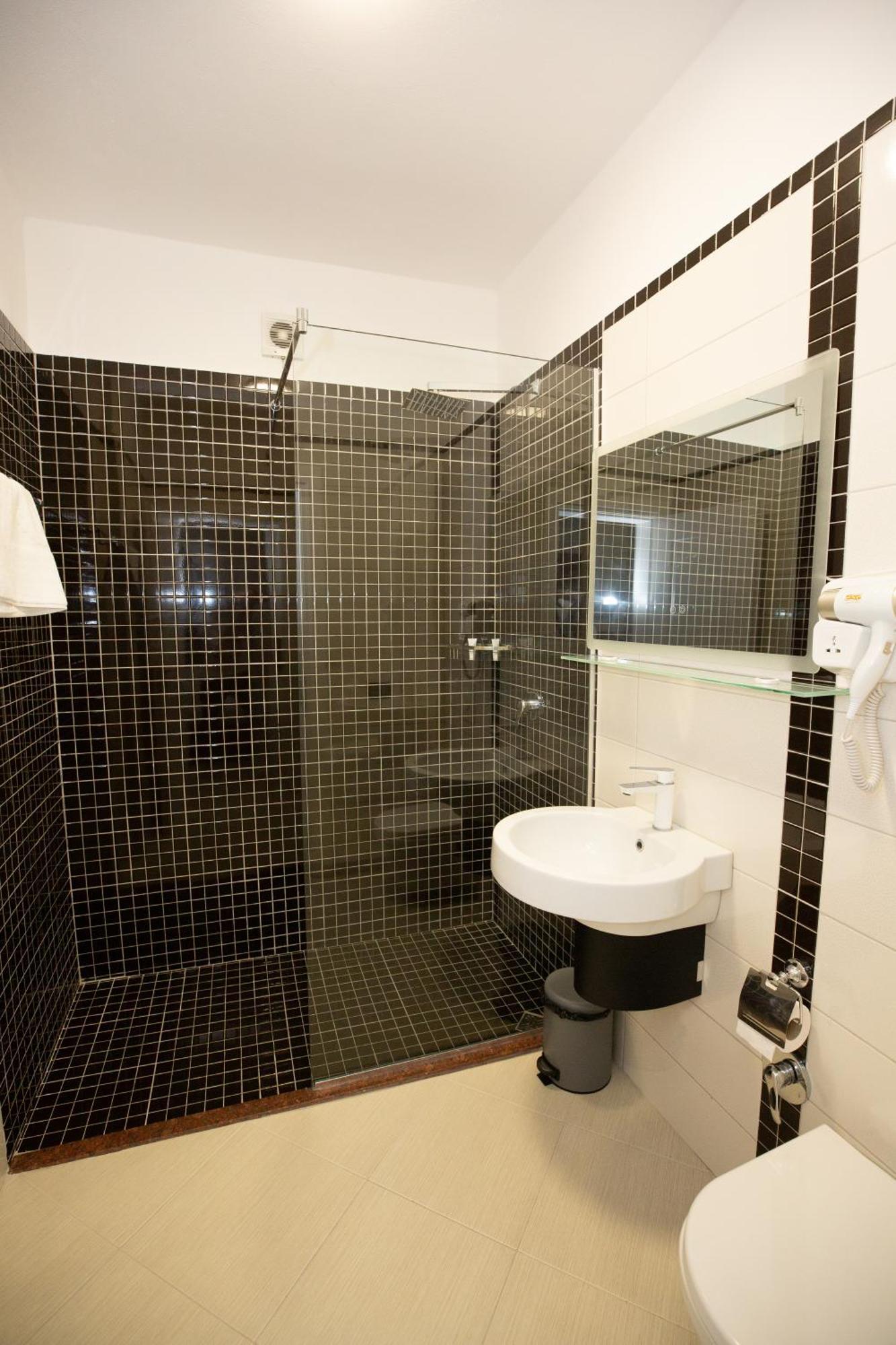 Hotel Frekel 3*