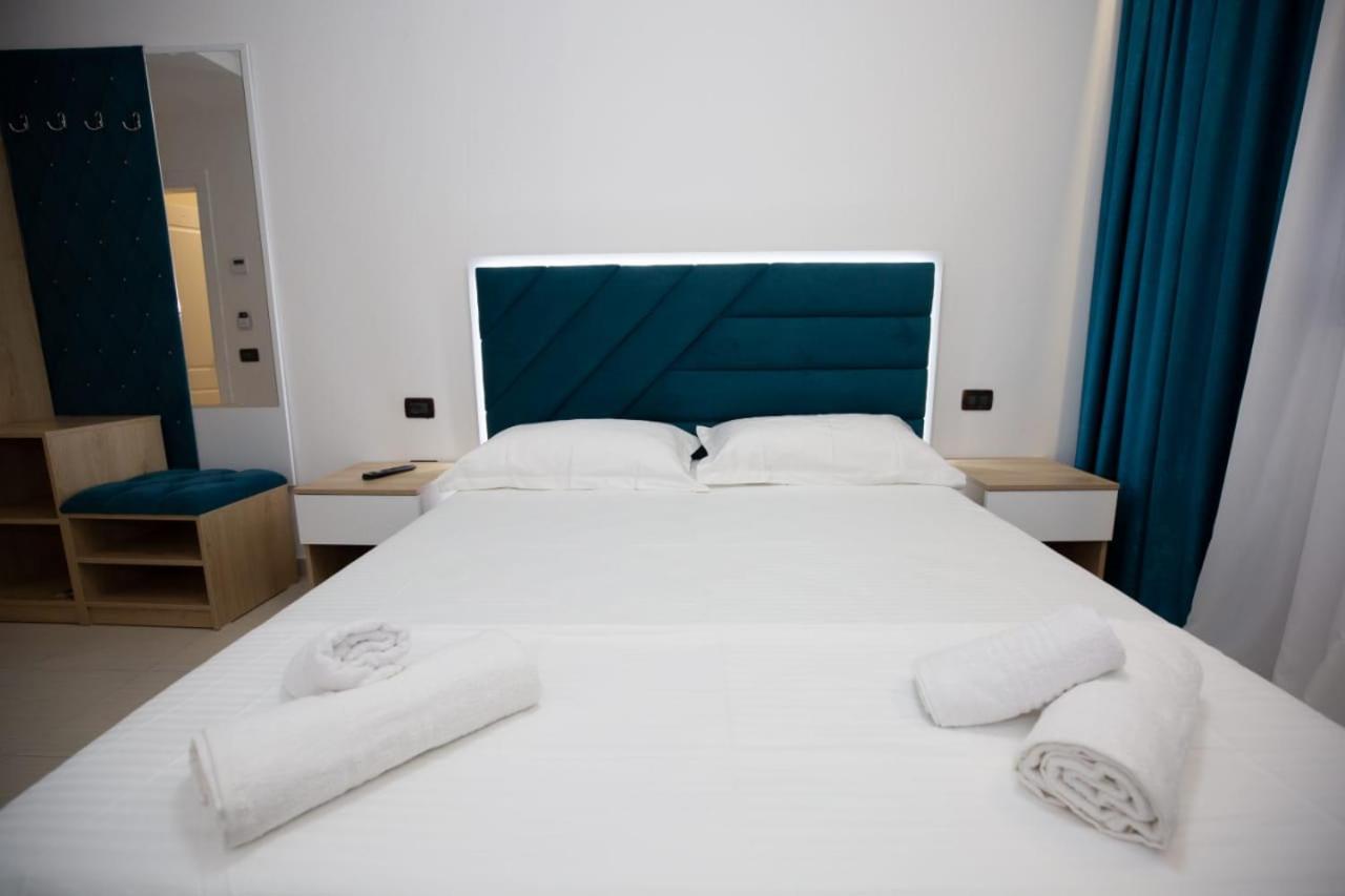 Frekel 3* Tirana